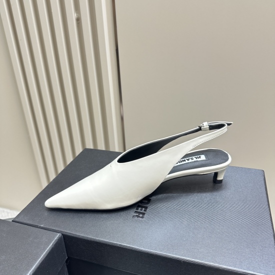 20240403 jilsande * 2024 Spring/Summer New High Heel Pointed Shoes! This is really beautiful, with a simple yet stylish design. The small high heels are comfortable and not tiring to the feet, and the French style is elegant and relaxed. Fashionable elite