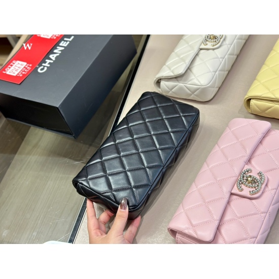 On October 13, 2023, 195 comes with a foldable box Size: 25.14cm Chanel Pearl Bag Summer Little Cute Sheepskin Quality! Very advanced!