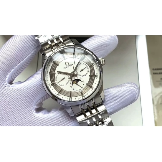20240408 540. Butterfly Fly Upgraded Multifunctional Model adopts a multifunctional 3836 movement with guaranteed quality. The side of the shell is selected with exquisite drawing technology, which has been imitated and recognized. Picture movement [Class