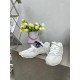 20240414 couple's Miu Miu Miu x New Balance NB530 casual sports shoes, Forrest Gump shoes, German training shoes, original purchase, development, and production. Taking inspiration from the classic NB530 sports shoes, Miu Miu x New Balance has launched it
