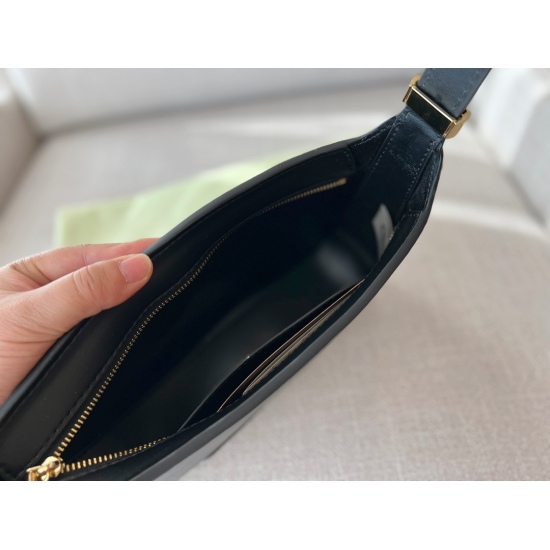 2023.11.17 225 Box size: 28 * 15cmbur New Underarm Bag TB Bag Exquisite Shoulder Backpack Shoulder Strap Adjustable Underarm Bag/Shoulder Backpack Switch to Your Heart