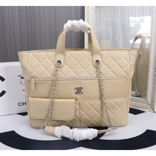 Spot~~~1 23p full leather shopping bags are really beautiful this season, it's a foul! Fashion remains the same, and the fusion of this new force is constantly sparking - reinterpreting retro fashion with a modern sense of fashion. Model number: 8839 Size