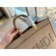 2023.10.26 250 no box (upgraded version) size: 35 * 30cm (large) F Home Fendi peekabo Shopping Bag: Classic tote design! But the biggest feature of this one is: portable: crossbody!