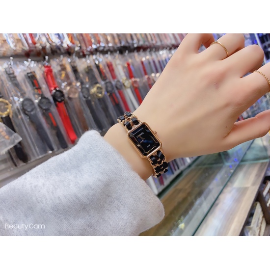 20240408 220 Run Chanel CHANEL ‼️  Small belt woven watch strap... [Internet famous style] Exquisite and elegant... It looks so beautiful ♥️ …  Horseshoe buckle.. Six color counter synchronized models