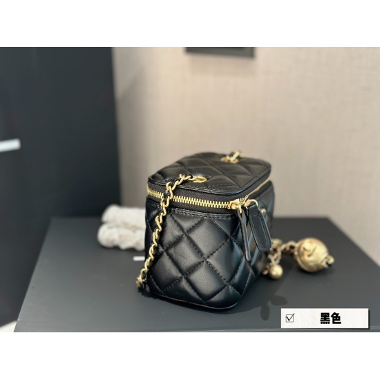 2023.09.03 170 box (upgraded version) Size: 10 * 9cm Xiaoxiangjiakou Red Envelope Gold Ball Box Wrap Sheepskin Quality! Very advanced! Beauty creates a sense of sophistication! ⚠️ I can't put my phone down!