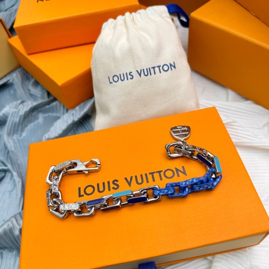 2023.07.11  X YK PARADISE CHAIN Bracelet LVx YK Paradise Chain Bracelet carves Monogram pattern for rectangular metal chain link, and then uses high-tech sublimation technology to paint the symbolic pumpkin pattern of Yayoi Kusama on the enamel surface, m