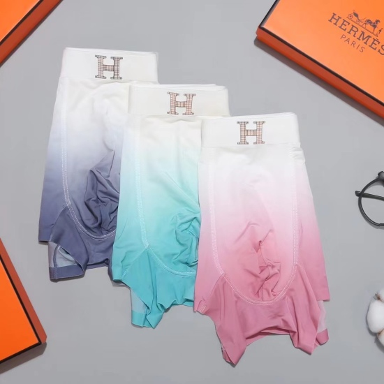 2024.01.22 Hermes! New product in 2023, boutique boxed men's underwear! New trend gradient, foreign trade orders, high quality, ice silk seamless cutting technology, scientifically matched with 87% nylon polyester fiber+13% spandex, smooth, breathable and