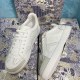 20240414 P230 Dior [Dior] has updated its official website with synchronized decor. This Dior Star sports shoe is a new classic item with a unique and long-lasting design. Crafted with white cowhide leather and embellished with matching suede leather patc
