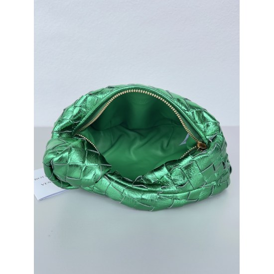 20240328 Original Order 750 Special Grade 870 New Color~Green Gold Bottega veneta ͙.——— The latest weaving and knotting hobo is made of top-notch sheepskin leather, which is very soft and has a unique shape that is particularly practical and durable. It r