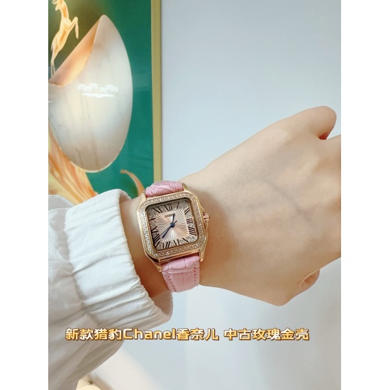 20240408 Belt 155 Chanel ⌚ The Cheetah watch features a new diamond Roman dial that is both gorgeous and unrestrained, conveying the aesthetic style conveyed by Panther de Cheetah. It has smooth lines, charming and charming, soft and fitting on the wrist,