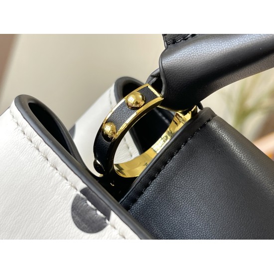 On July 10, 2023, M20373 Polka Dot Gold Buckle This Capuchines BB handbag features a vivid polka dot pattern on cow leather, continuing the classic exploration of the 2022 spring/summer ready to wear collection. The detachable wide shoulder strap and top 