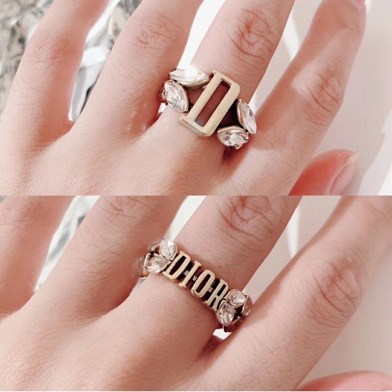 20240411 BAOPINZHIXIAAODior Wheat Ear Leaf Crystal Ring is an absolute immortal design, with a ring that can be worn on both sides for both hands and hands. It looks stunning when worn on both sides, Madam. When it appears white, it must be in size 678, s