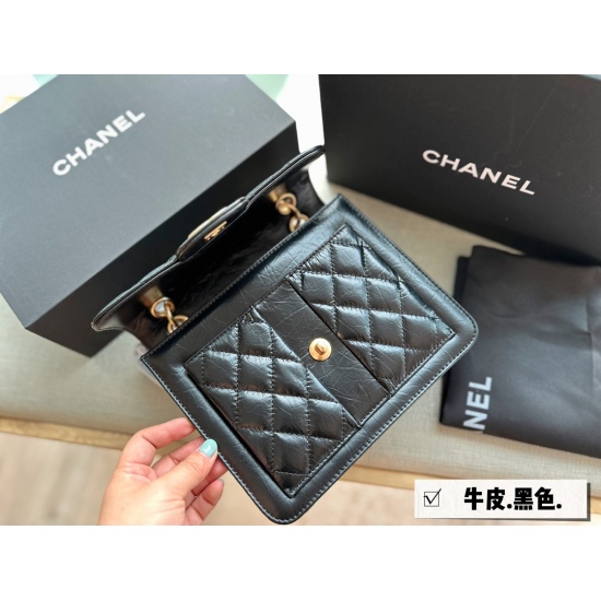 On October 13, 2023, with a box size of 22 * 20cm, Chanel Cowhide Shoulders were praised!! I was really amazed! Xiaoxiangjia Cowhide Postman backpack: portable: backpack