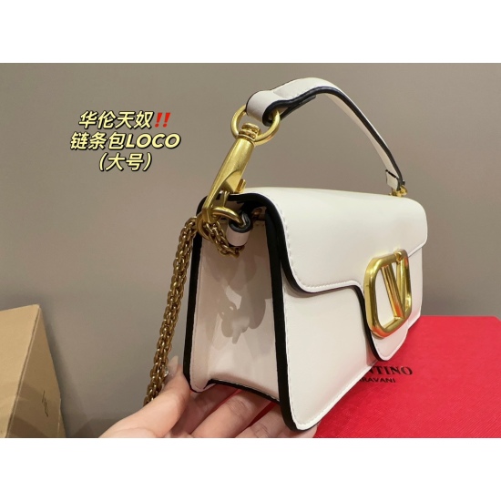 2023.11.10 P200 folding box ⚠️ Size 20.10 Valentino chain bag LOCO (large) unlocks fashionable charm cool and cute The most beautiful girl in the whole street