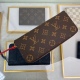 20230908 Louis Vuitton] Top of the line original exclusive background M60742 Red size: 19.5x 9.0x 1.5 cm Clemence wallet, small and compact but full capacity, made of exquisite and durable Monogram canvas material. The bright lining and leather zipper sho
