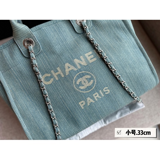 2023.10.13 255 170 No Box Size: 38 * 30cm (large) 33 * 25cm (small) Xiaoxiangjia Cowboy Beach Bag: Arrangement! Arrange! The beach bag released this year is really beautiful! Washed old models have a more sophisticated feel