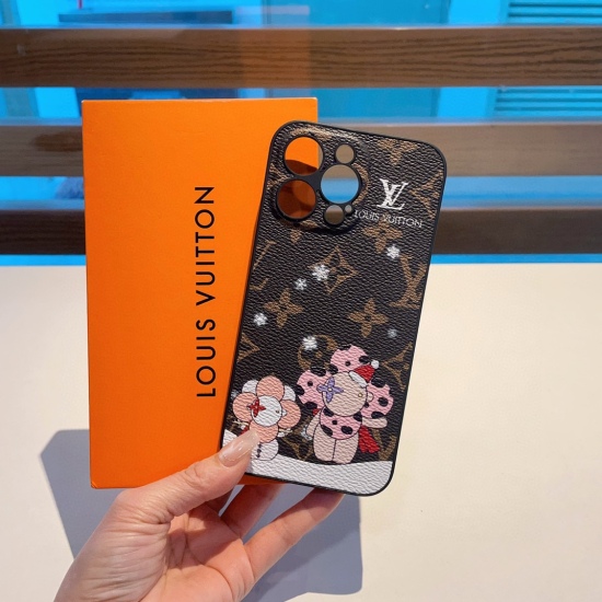 20240401 60 LV phone case Christmas series leather fine hole phone case model: To avoid error models, please open this phone to check the model displayed in the phone settings ⚠️⚠️⚠️ IPhone 15 Pro Max (6.7) iPhone 15 Pro (6.2) iPhone 15 (6.2) iPhone 14 (6