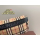 2023.11.17 P175 box matching ⚠ Size 31.15 Burberry Burberry Nylon Chest Bag Waistpack, which can be carried by both men and women, has a very large capacity. Nylon fabric is very easy to handle, resistant to dirt, and also durable and lightweight. For str