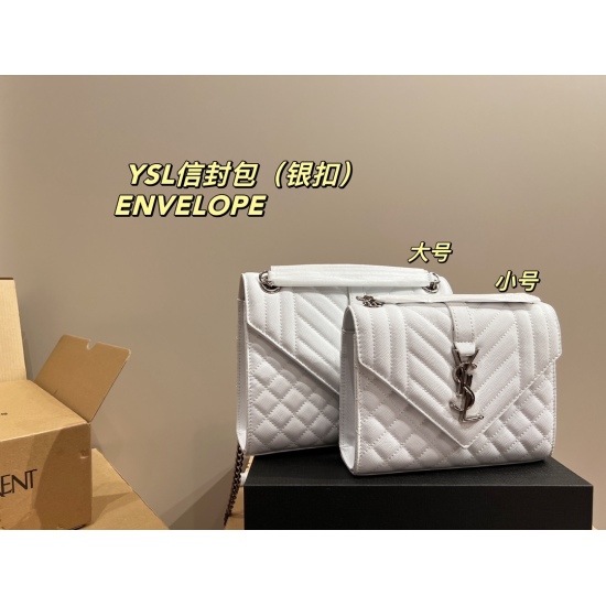 2023.10.18 Large P215 aircraft box ⚠️ Size 24.16 Small P205 Aircraft Box ⚠️ Size 20.14 Saint Laurent envelope bag ENVELOPE (silver buckle), the color is really beautiful, suitable for traveling out of the street. The daily appearance attracts the attentio
