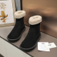 On December 19, 2023, UGG curly fur thin sole boot lining: Lamb wool gives you a warm double layer fur integrated upper for the whole winter. The upper is comfortable and soft, with sharp lines outlining a unique silhouette, exuding confidence and fashion
