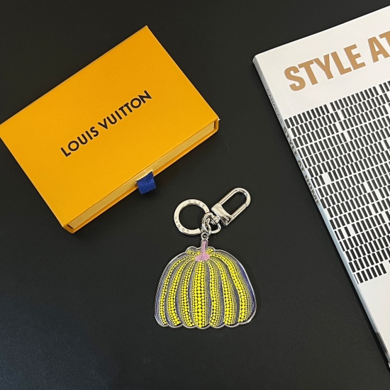 2023.07.11  LV Yayoi Kusama pumpkin key chain pendant in four colors ☀️ Louis Vuitton LV Yayoi Kusama pumpkin key chain pendant ☀️ The original logo is indeed exquisite and the texture is really great