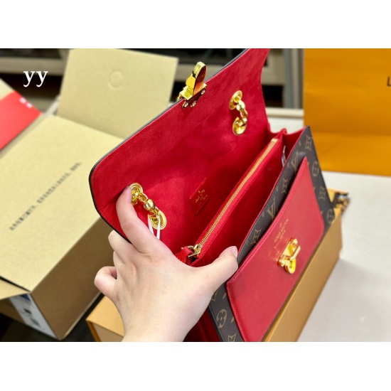 2023.10.1 225 aircraft box with folding box size 26.18cmLv Victoria ⚠️ Imported PVC from Taiwan paired with imported lychee grain cowhide upper for super temperament!
