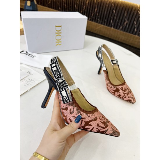 20240403: Dior's latest multi-color cotton embroidery with sandal lining, padded with sheepskin 35 to 42 floral rubber soles P255 leather soles P285 lace rubber soles P245 leather soles 230