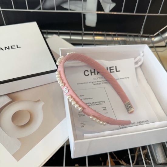220240401 P 55 comes with packaging box Chanel's latest small fragrant hair hoop summer fresh collection, full of lady style! A must-have for little fairies