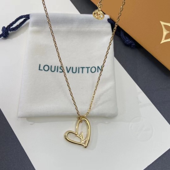 20240411 BAOPINZHIXIAO20 Love Necklace, Immortal Appearance, Sweetness, Explosive Table, Every Detail is Full of Love ❤️ Very textured and three-dimensional, modern hollow design combined with exquisite lines