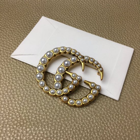20240411 BAOPINZHIXIAO ❇️ Gucci brooch ❇️ New models ❇️ Out of stock hot selling products are available at any time ❇️ Retro style, fashionable design, and beautiful counter material 20