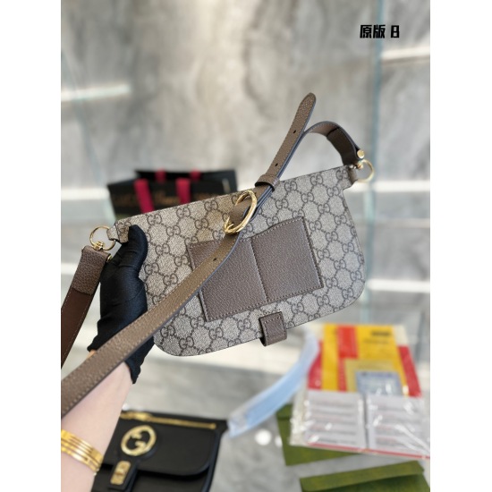 On October 3, 2023, P225 BGucci Blondie Shoulder Bag is the 1880 Gujia Blondie Shoulder Bag. Xiaogu should be the purest brand among the big brands, always paying tribute to the classic. Blondie is a replica of the mid 1970s vintage style, with a retro ch