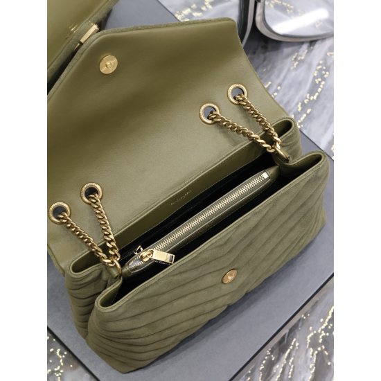 20231128 Batch: 830Loulou_ A 32cm military green frosted leather bag suitable for winter carrying has arrived, bringing warmth to you! The outer layer is lightly frosted and has a super soft and comfortable feel, providing a sense of luxury that can be fe