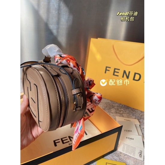 2023.10.26 P215 Folding Gift Box Size: 2013 Fendi Camera Bag Fendi Suede with Cowhide Material, Full of Texture, Small and Exquisite ✅ With silk scarves