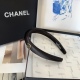 220240401 P 55 comes with packaging box Chanel's latest small fragrant hair hoop, simple and practical, fashionable and trendy! A must-have for little fairies