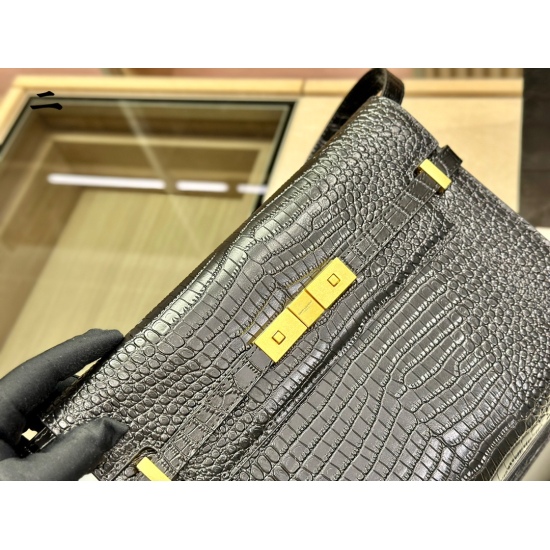 2023.10.18 260 with folding box Saint Laurent Manhattan shoulder bag Cool and low-key luxury cool and cute extreme beauty Perfect girl is you Size: 29.19 cm