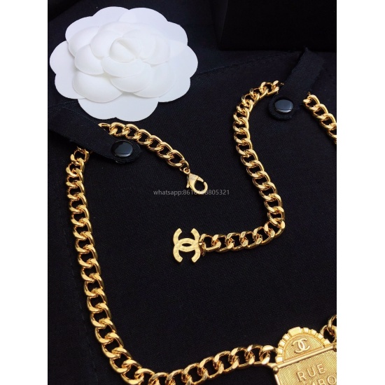 On July 23, 2023, Xiaoxiang's new necklace looks great! 2022 New Neckchain Essential Decorative Beauty, Elegant Accessories, Elegant Style
