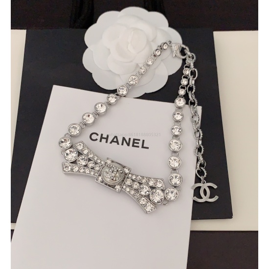 2023.07.23 ch * nel's latest heavy industry round diamond bow necklace is made of consistent Z brass material
