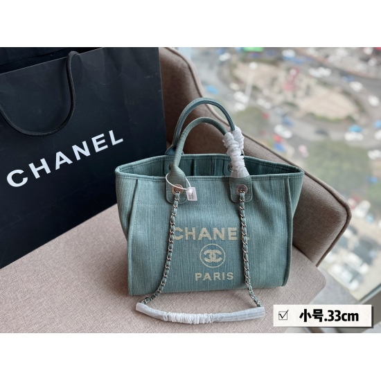 2023.10.13 255 170 No Box Size: 38 * 30cm (large) 33 * 25cm (small) Xiaoxiangjia Cowboy Beach Bag: Arrangement! Arrange! The beach bag released this year is really beautiful! Washed old models have a more sophisticated feel
