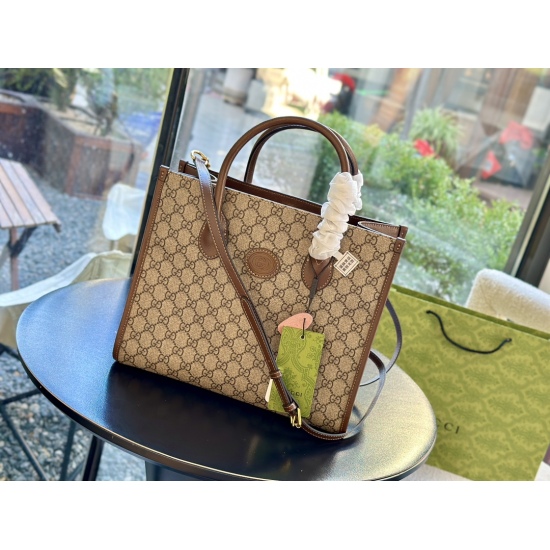 2023.10.03 235 with foldable box airplane box (upgraded again) size: 31 * 27cm Gucci limited edition co branded tote Simple and advanced GG shopping bag new product! (After upgrading, it has become soft! It has a touch and texture!)