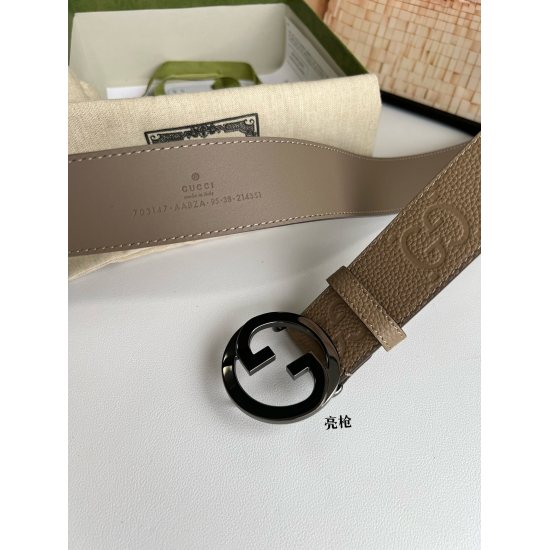 On August 24, 2023, GG is meticulously crafted to showcase its brand identity with extreme sophistication, creating accessories that combine classic elements with modern essence. The circular interlocking double G belt buckle gives this accessory a unique