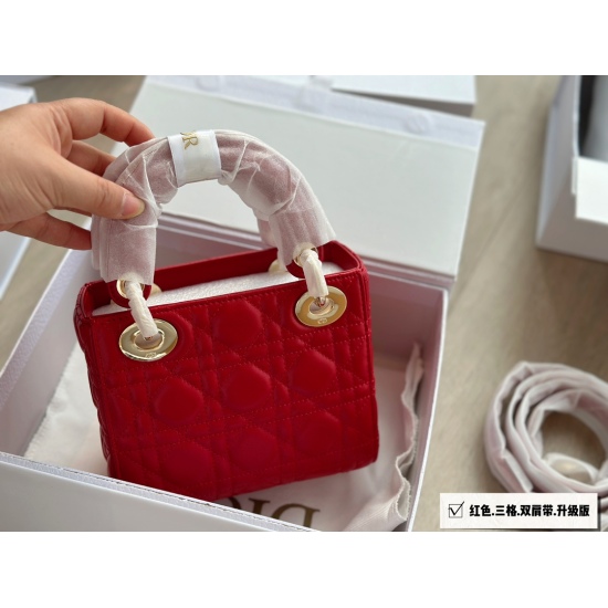 260 box size: 17cm (3) ⃣ (Grid) - Lady returns! D Family Princess, super eye-catching! High end quality, casual comparison of details, elegant wedding bag Don't be too headstrong, dear! P