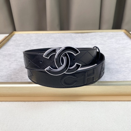 On December 14, 2023, at the Chanel Children's counter, the same type of belt is made of genuine molds, imported plain sheepskin 3cm versatile small belt is a must-have for goddesses