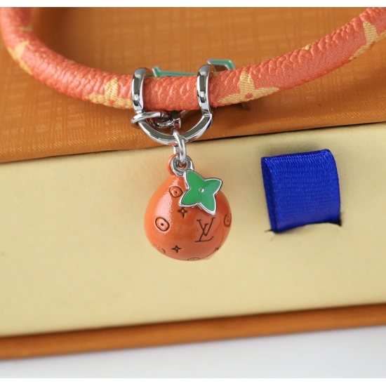 2023.07.11  Donkey Family Bracelet New Arrival ✨ Get rid of the blandness of classic bracelets, orange paired with fruit pendants gives a cool and trendy feeling