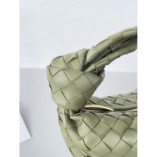 20240328 Original Order 750 Special Grade 870 New Color~Cave Stone Green Bottega veneta ͙.——— The latest weaving and knotting hobo is made of top-notch sheepskin leather, which is very soft and has a unique shape that is particularly practical and durable