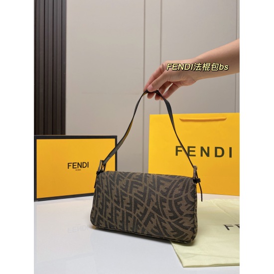 2023.10.26 P170 (with box) size: 2514FENDI Fendi stick bag with long shoulder straps can be used for cross body high-end retro, further elevating the upper body temperament