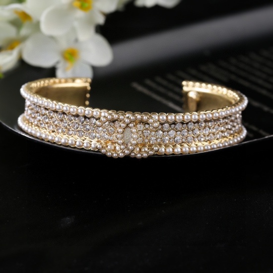 2023.07.23 Xiaoxiang Chanel New Pearl Bracelet ✨ Every detail is meticulously crafted, and this design is very beautiful. This is truly super beautiful, super immortal, and exquisite. It's a must-have for little sisters