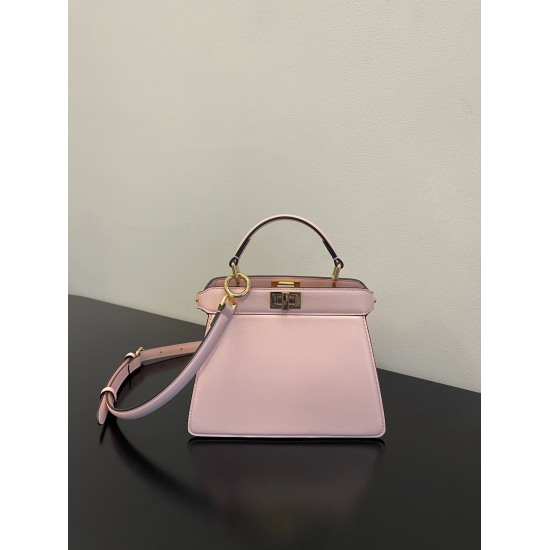 On March 7, 2024, the original 910 special grade 1030 pink small FEND1 Peekaboo ISeeU Petite classic bag shape, with hidden changes in design every season, comes with an aura and a sense of luxury. It will not go out of style after many years of purchase,