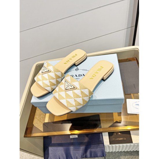 2023.07.07 Top market Prada Prada 〰️ Triangle ✔️ Top quality ✔️ Elegant, intellectual, retro, and cute in one piece ✔️ Upper: Original electro embroidered surface ➕ Original hardware buckle ✔️ Inner lining: water dyed sheepskin ✔️ Original Italian leather