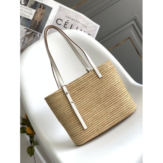 20240325 Original Order 830 Special Grade 930 Lo * we is a traditional square grass woven vegetable basket imported from Lafite grass, fully handcrafted and woven, with exquisite cow leather straps and Anagram embossed cow leather patches* Carrying on the