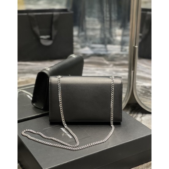 20231128 batch: 610 [Eternal Classic] KATE 24cm black plain fringe style_ South African cowhide is definitely an eternal classic of the poplar forest_ Never go out of style_ Required deposit! A must-have item for everyone! Whether it was ten years ago or 
